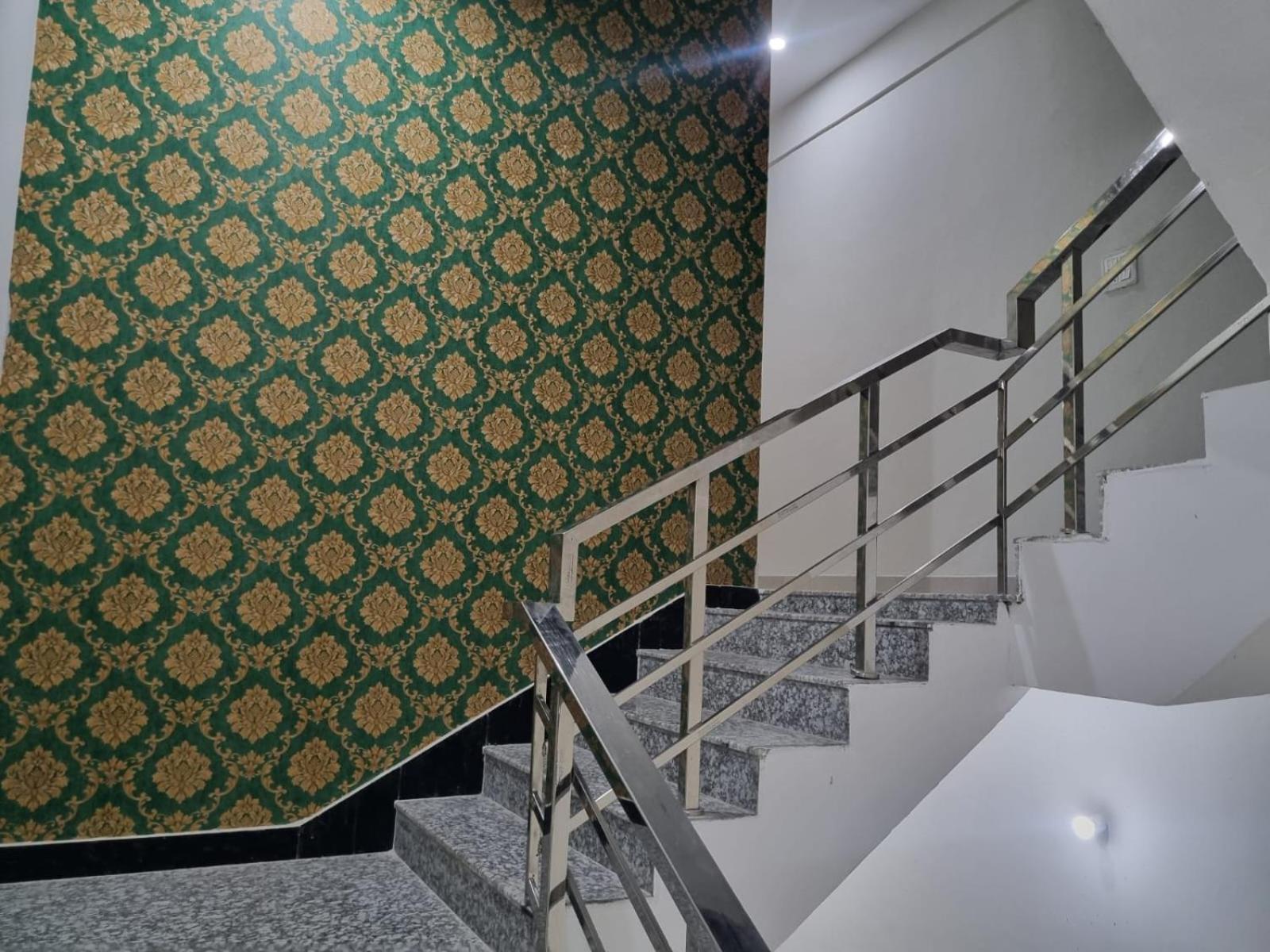 Vrindavan Bhakti Bhavan- Near Prem Mandir By Mukund Otel Dış mekan fotoğraf